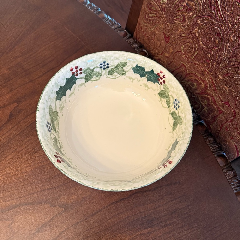 Vintage Poole Pottery England Winter Vine 9.5”D Round Serving Bowl Handpainted